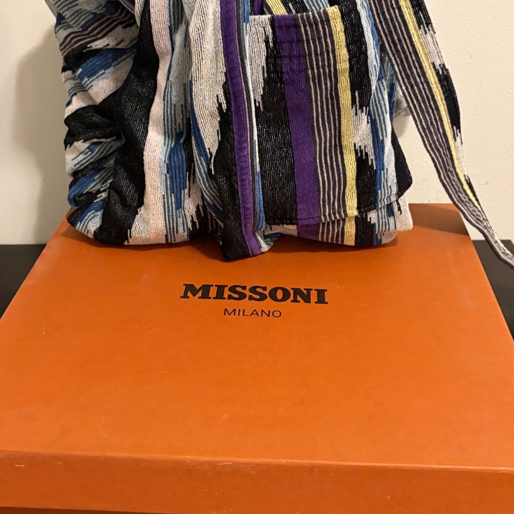 Missoni Hooded Robe with Box - Picture 2 of 6